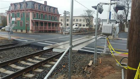 Construction continues at the Hall Ave grade crossing in Wallingford. (November 2017)