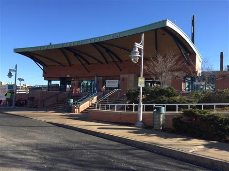 Newly constructed entrance canopy at State Street Station in New Haven. (December 2017)